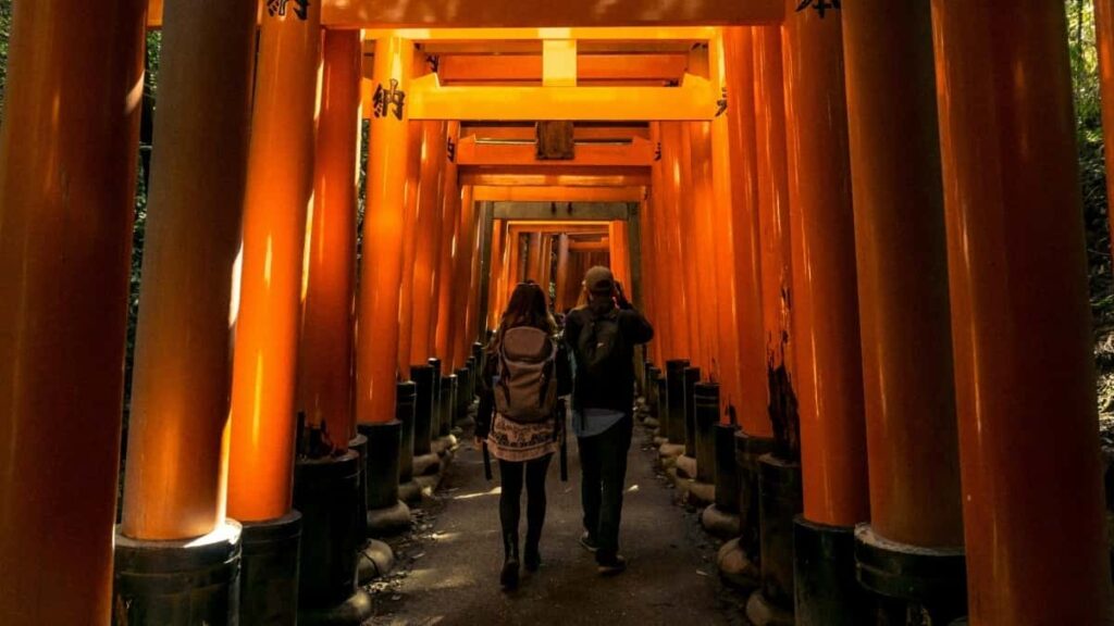 Cum pot influencerii din Romania colabora cu branduri din Japonia pe Instagram