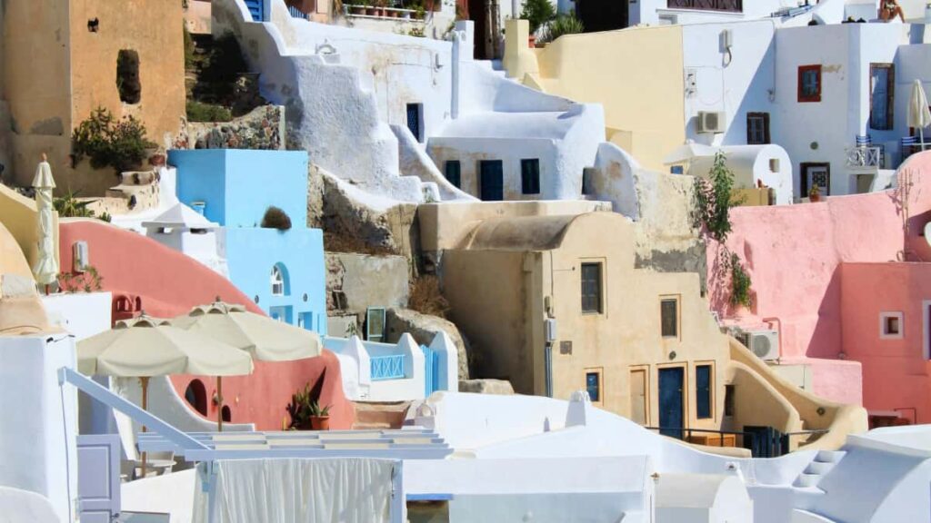 Ghid practic pentru creatori din Romania: strategii, exemple si tactici testate ca sa ajungi la branduri franceze pe Zalo si sa construiesti hype pentru lansari de produse.