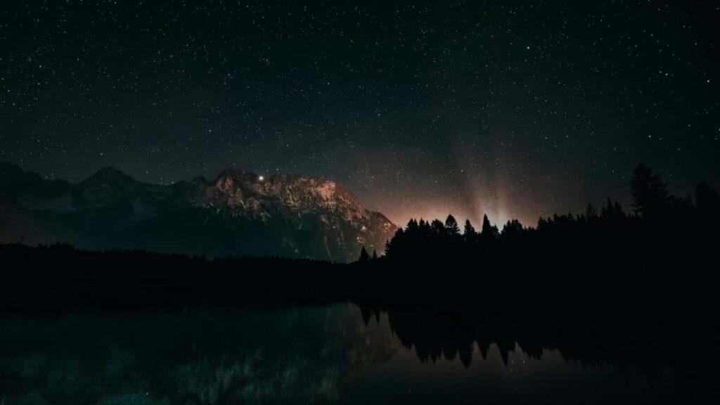 Ghid practic pentru branduri din Romania: cum identifici si contactezi creatorii din Slovacia activi pe Disney+ pentru campanii skincare.