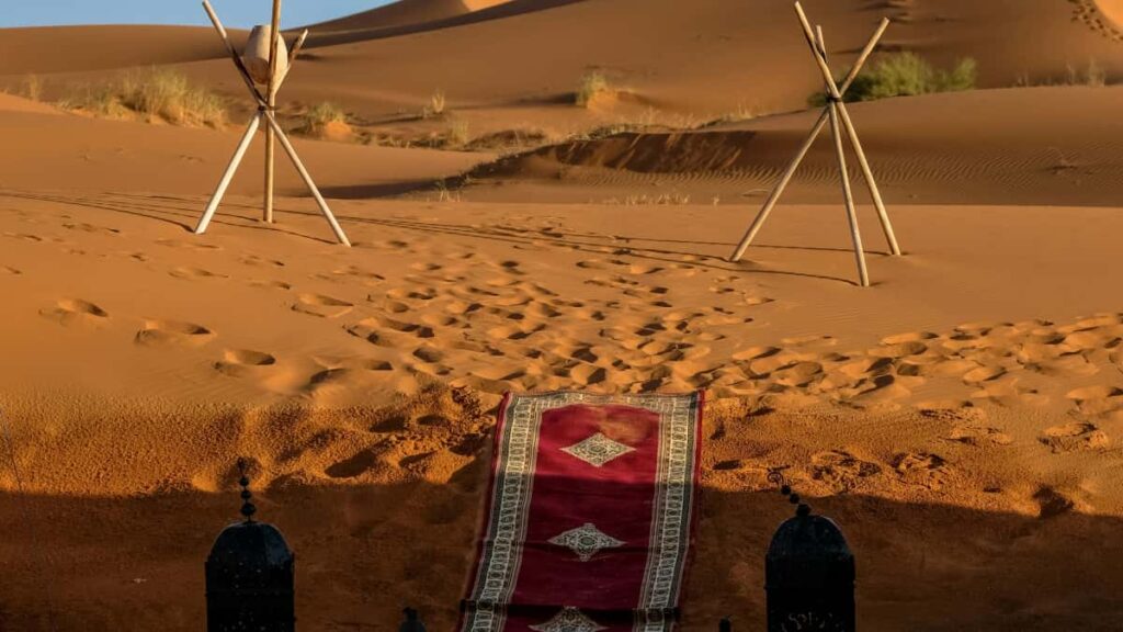 Ghid practic pentru advertiserii din Romania: cum identifici, selectionezi si sponsorizezi creatori YouTube din Portugalia pentru continut behindthescenes. Tactici, instrumente si riscuri.