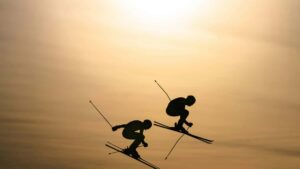 Ghid practic pentru advertiserii din Romania: cum identifici, verifici si colaborezi cu creatori Snapchat din Iran in campanii esports, plus riscuri si tactici locale.