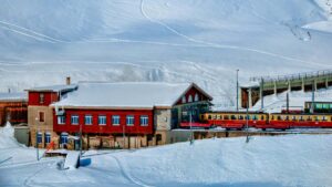 Ghid practic pentru creatori romani: strategii, pitch templates si pasi concreti ca sa obtii demo-uri live cu branduri din Italia pe Snapchat.